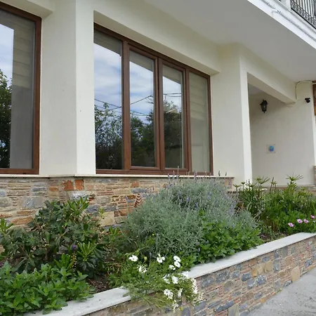 Xanemos 3* Skiathos Town